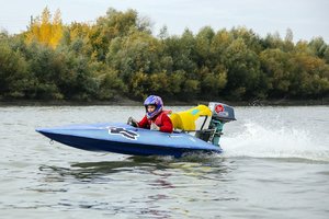 Соревнования по водно-моторному спорту