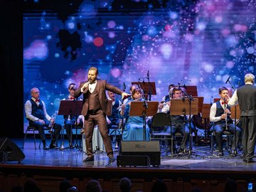 Духовой оркестр. Арно Бабаджанян