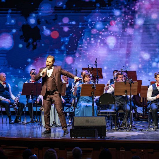 Духовой оркестр. Арно Бабаджанян