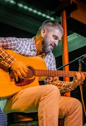 Виталий Будяк. Космическая гитара