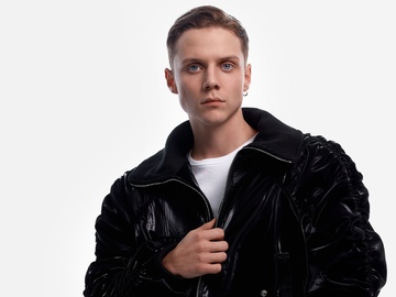 Ваня Дмитриенко