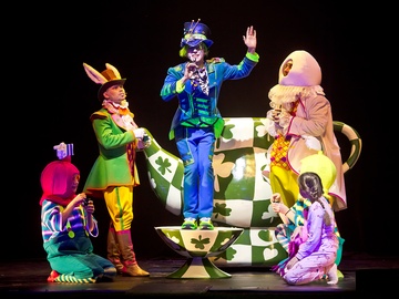 Алиса в Стране чудес