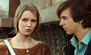 Показ советских фильмов, посвященных молодежи