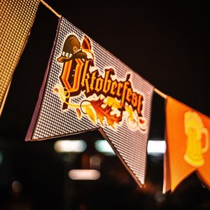 Открытие Oktoberfest | DJs